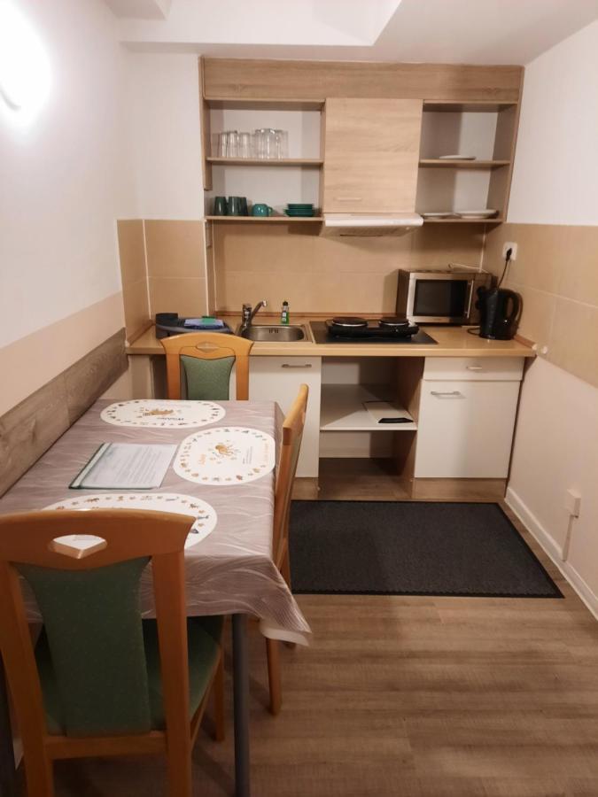 Boardinghouse Oranienburg Appartement Buitenkant foto